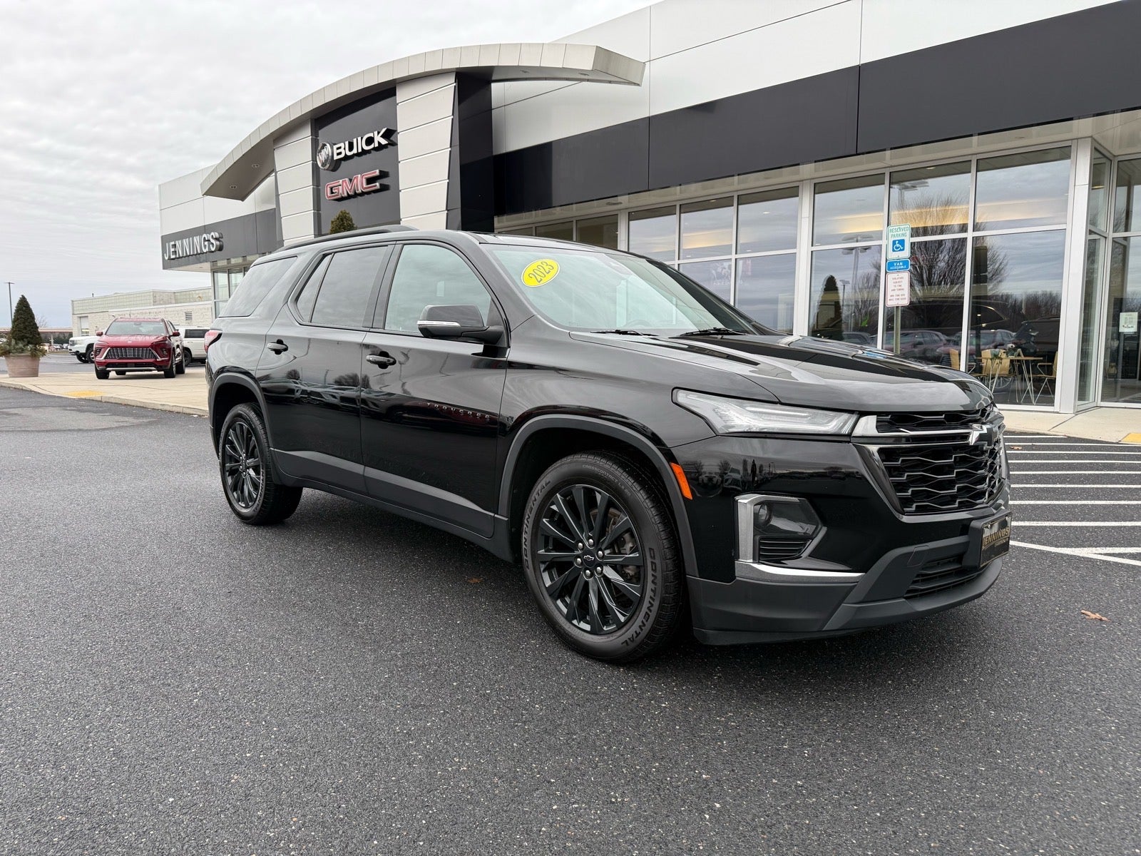 2023 Chevrolet Traverse RS