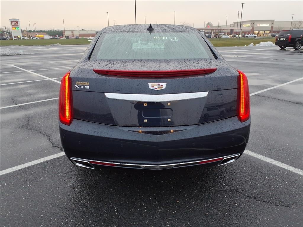 2016 Cadillac XTS Luxury Collection
