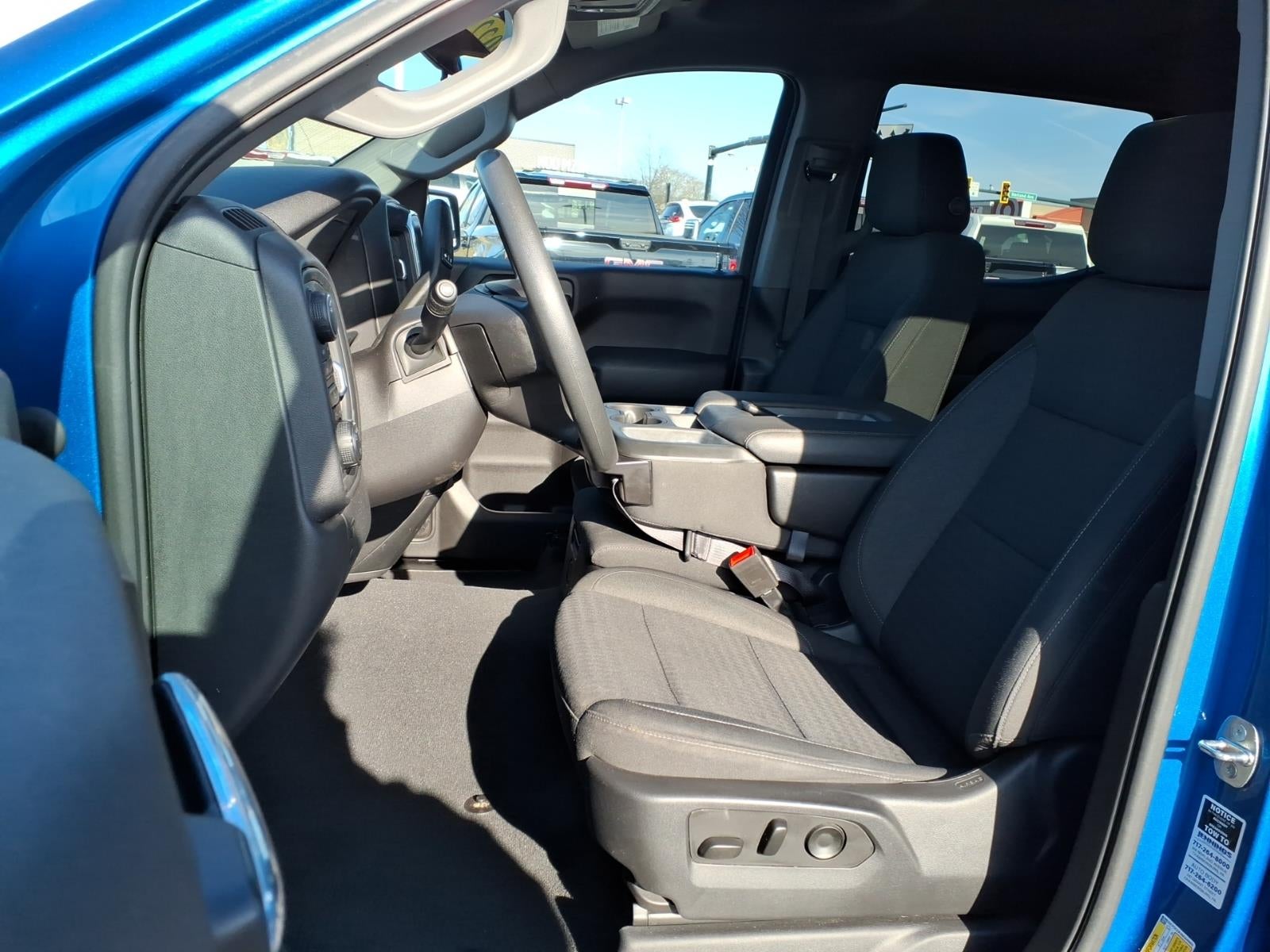 2022 Chevrolet Silverado 1500 Custom Trail Boss