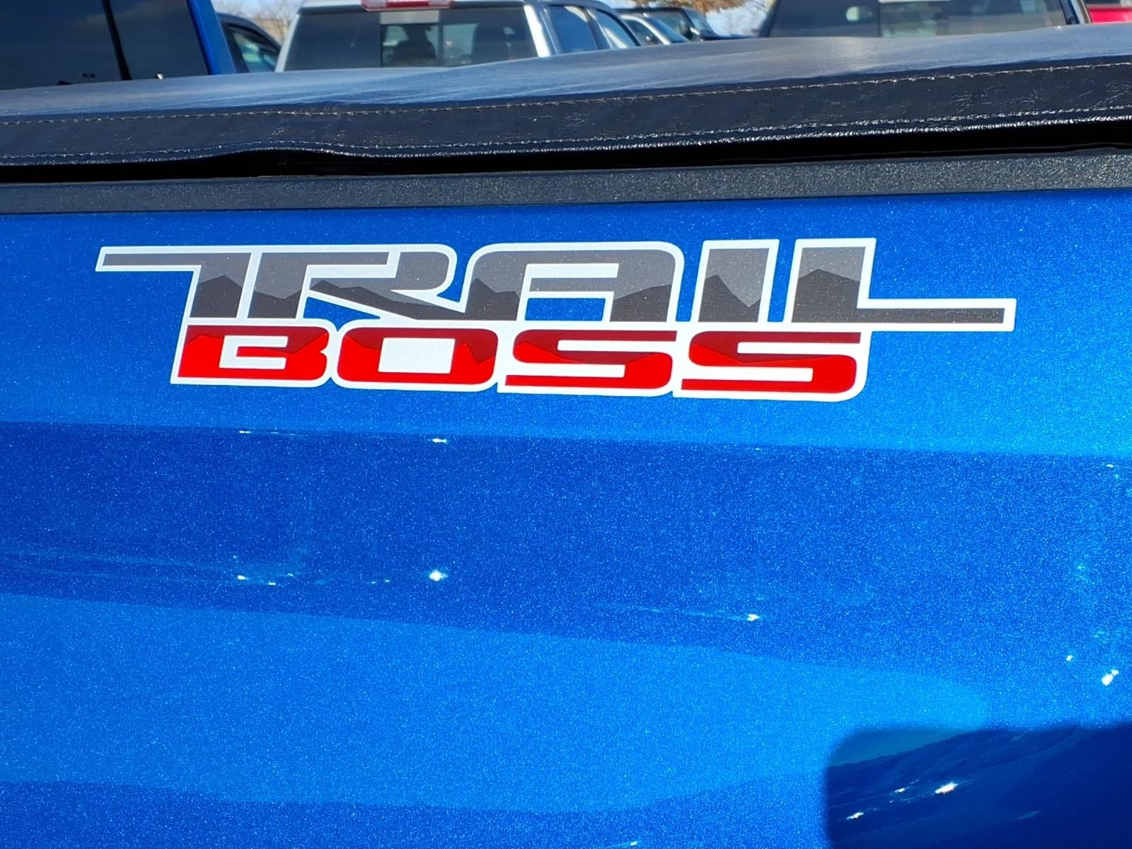 2022 Chevrolet Silverado 1500 Custom Trail Boss