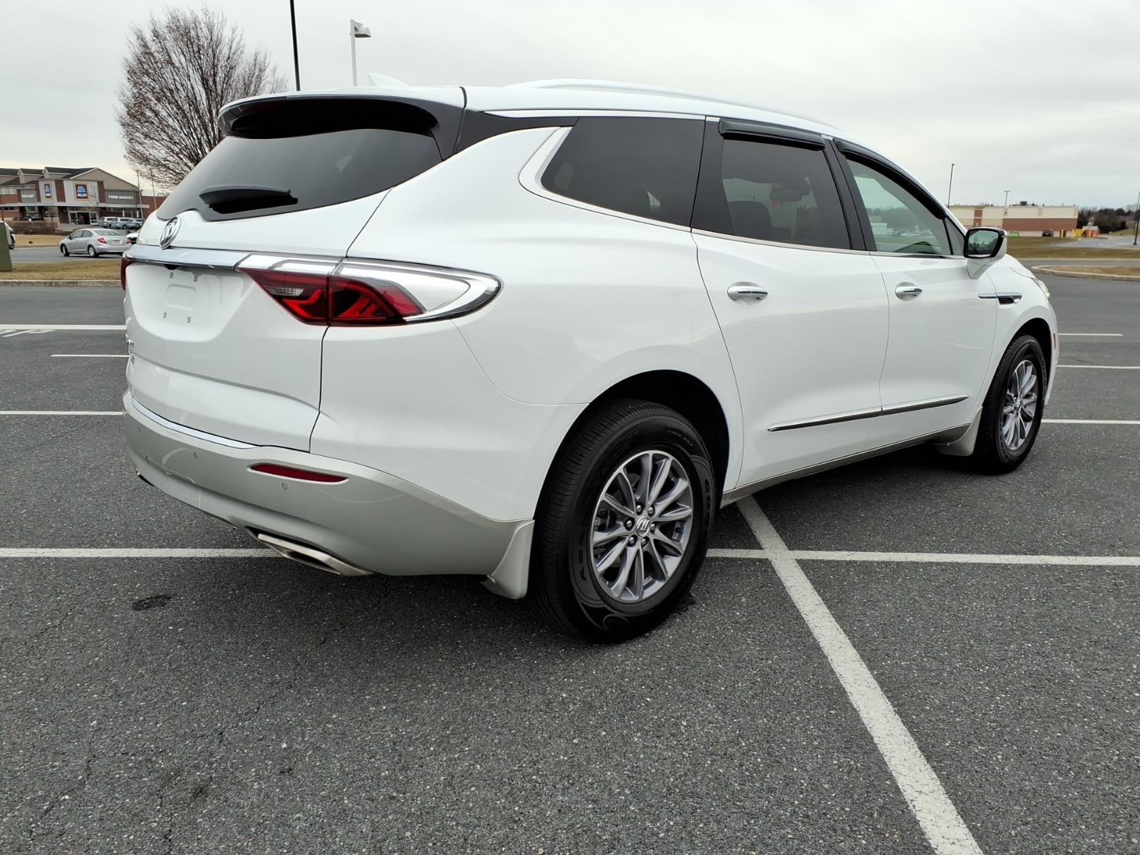 2024 Buick Enclave Essence