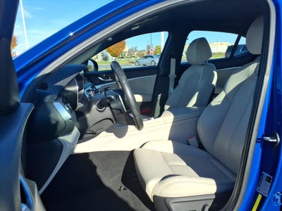 2022 Genesis G70 2.0T