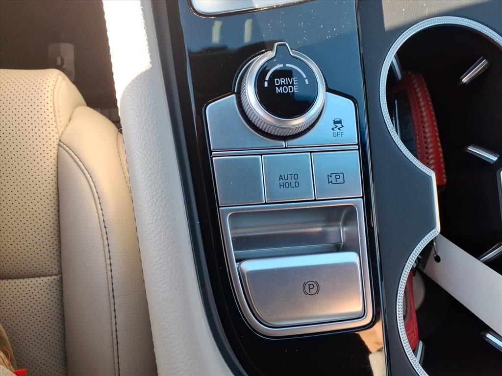 2022 Genesis G70 2.0T