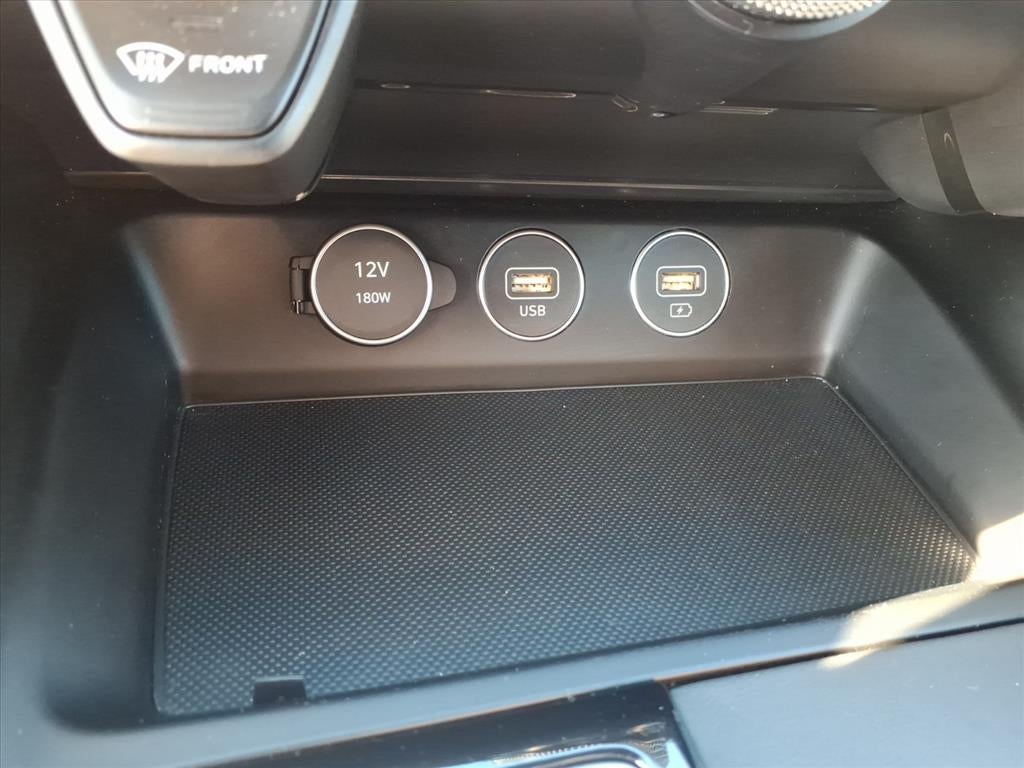 2022 Genesis G70 2.0T