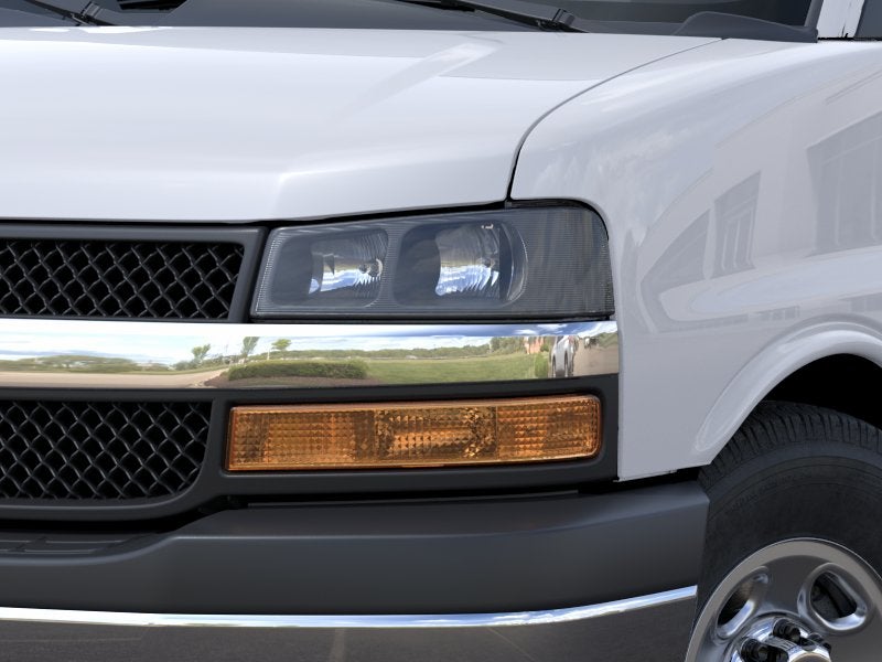 2026 Chevrolet Express Passenger 1LS