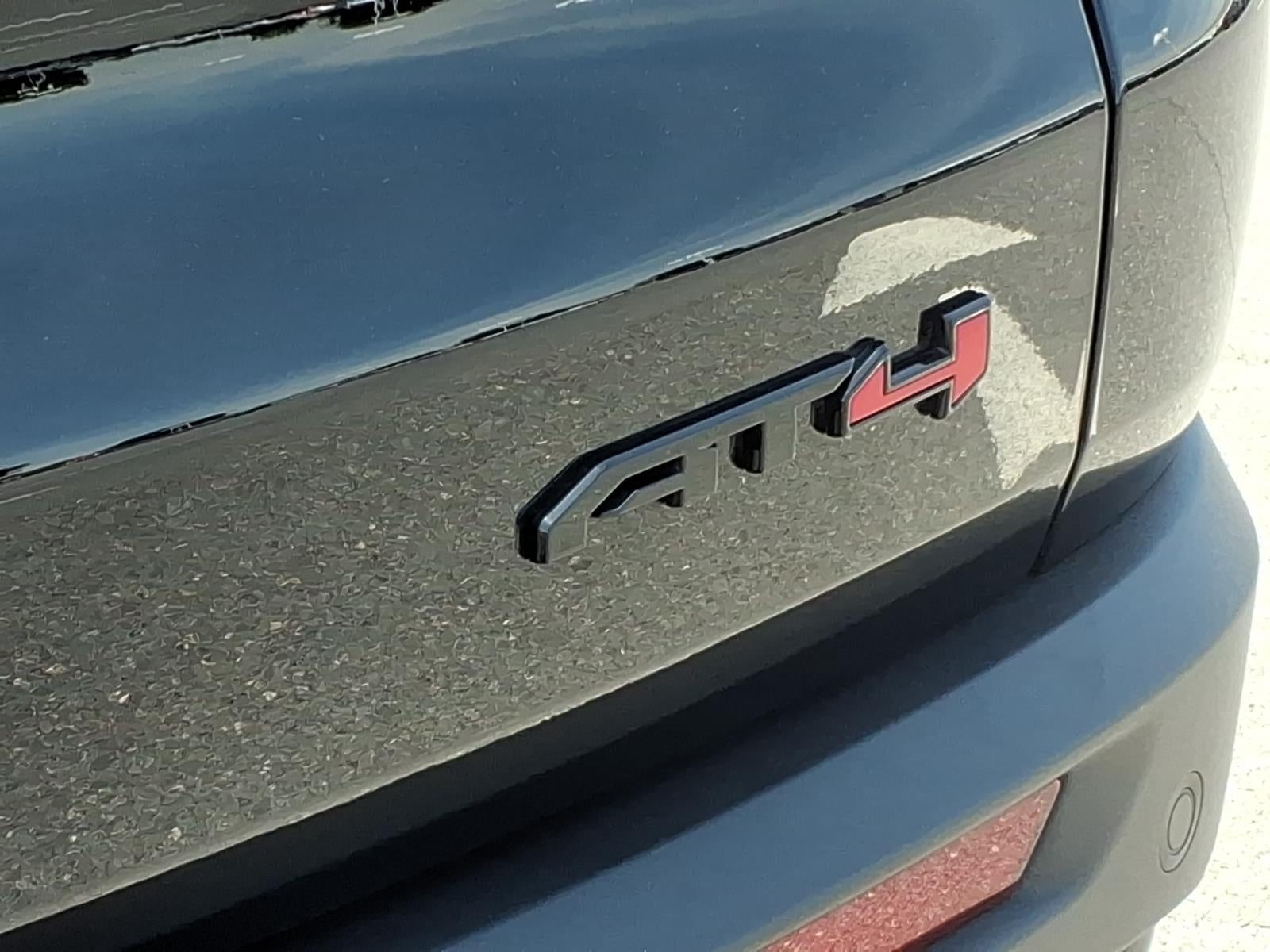 2024 GMC Acadia AT4