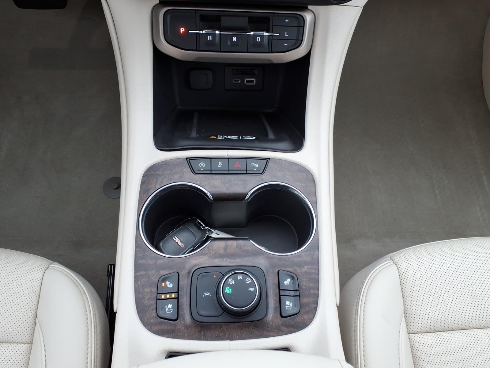 2022 GMC Acadia Denali