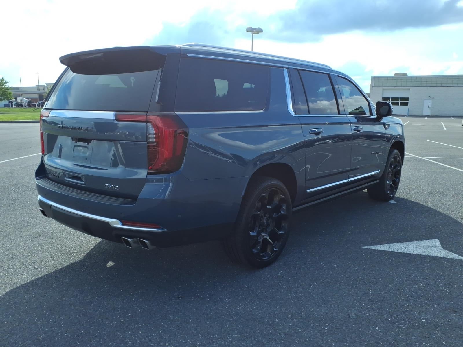 2025 GMC Yukon XL Denali