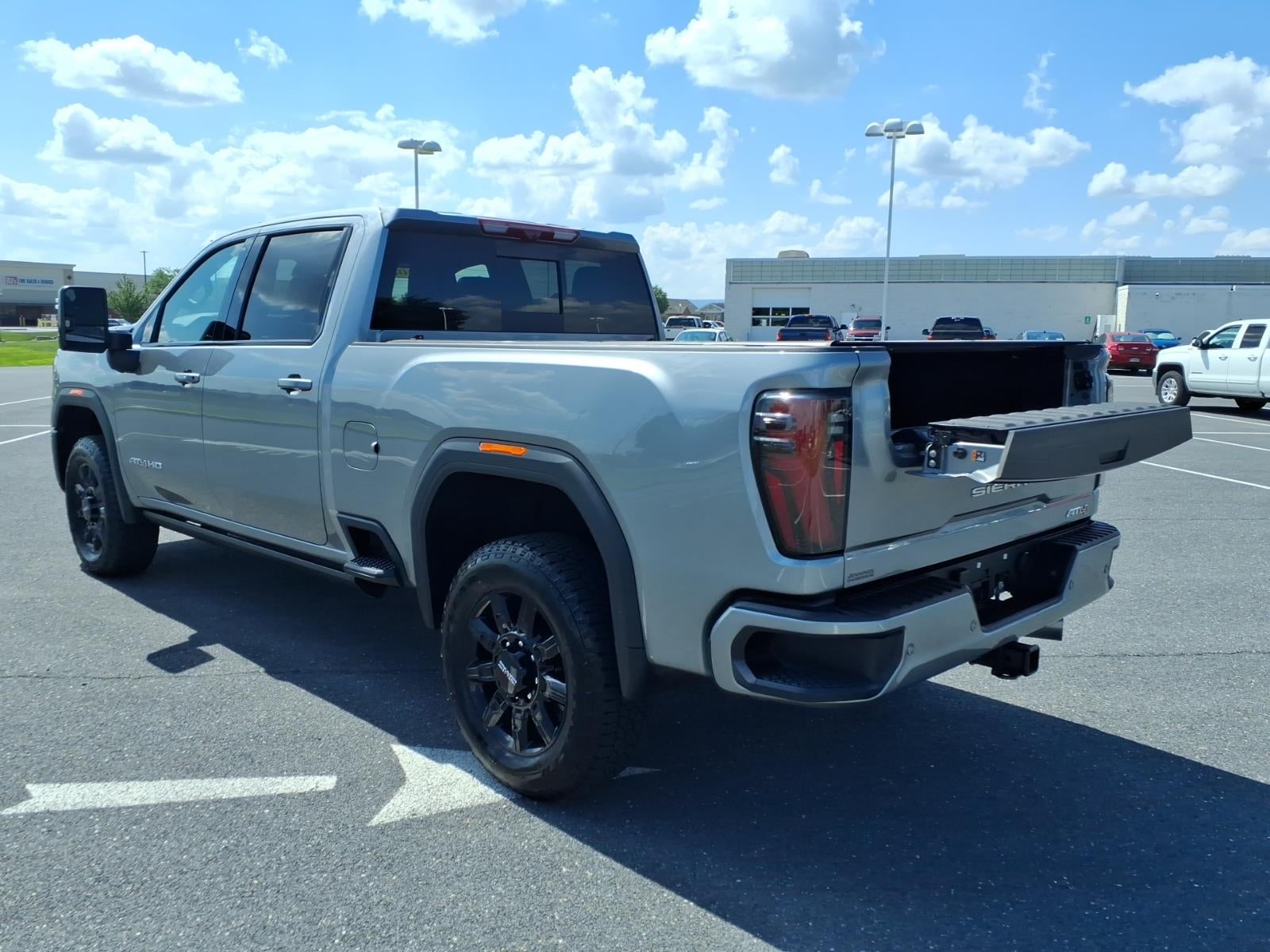 2025 GMC Sierra 2500 HD AT4
