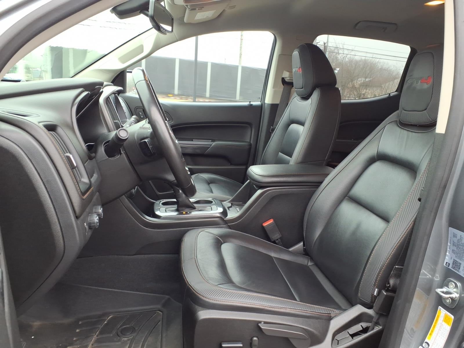 2022 GMC Canyon AT4 - Leather