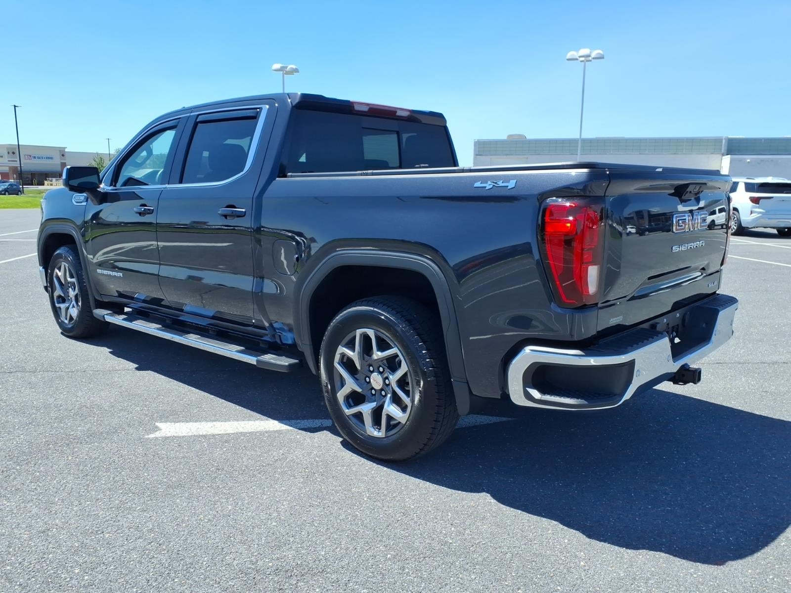 2025 GMC Sierra 1500 SLE