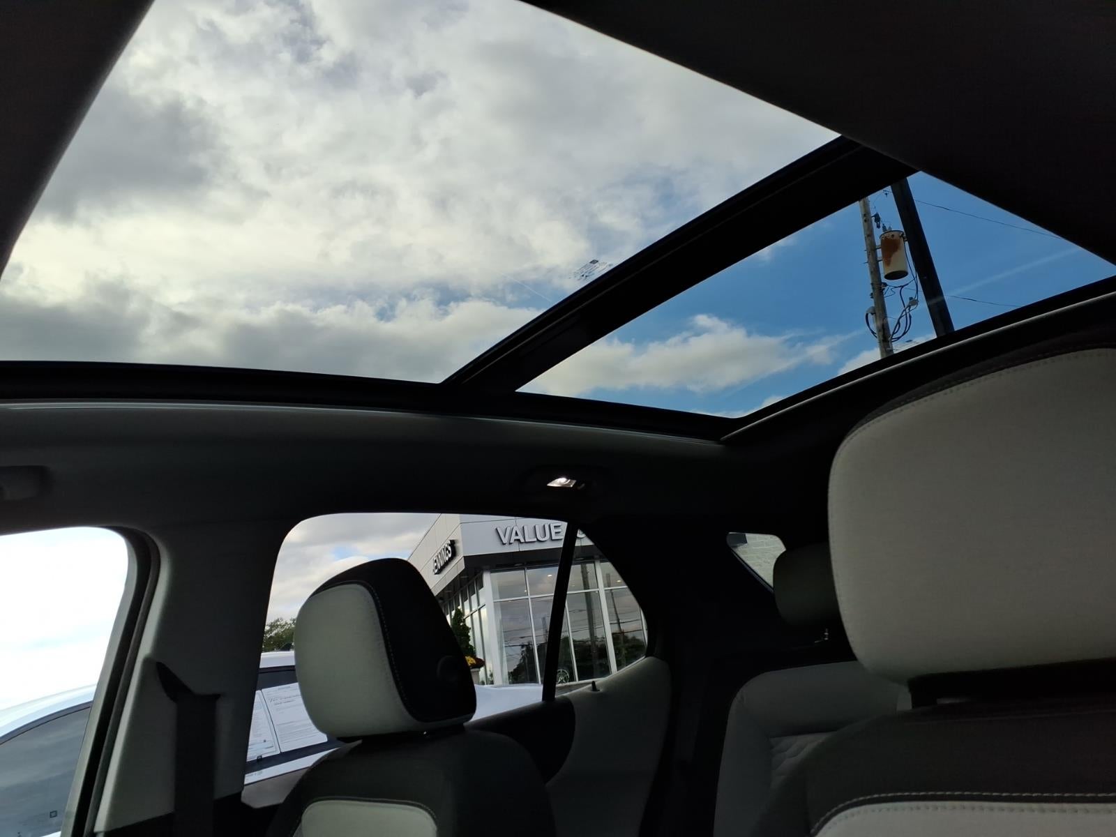 2018 Chevrolet Equinox LT - Photo 10