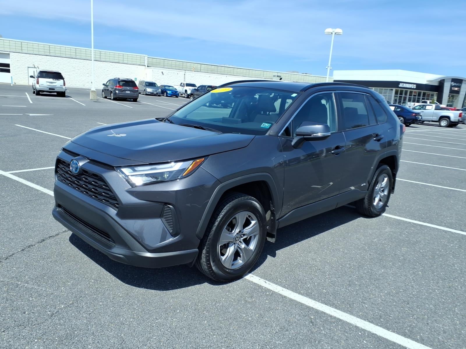 2022 Toyota RAV4 Hybrid XLE