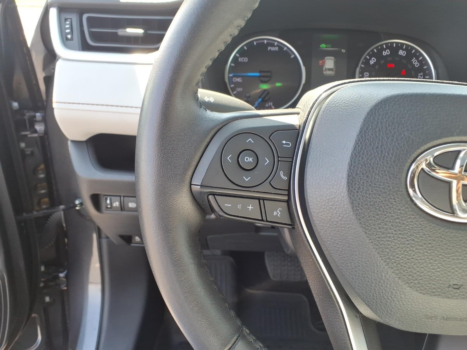 2022 Toyota RAV4 Hybrid XLE