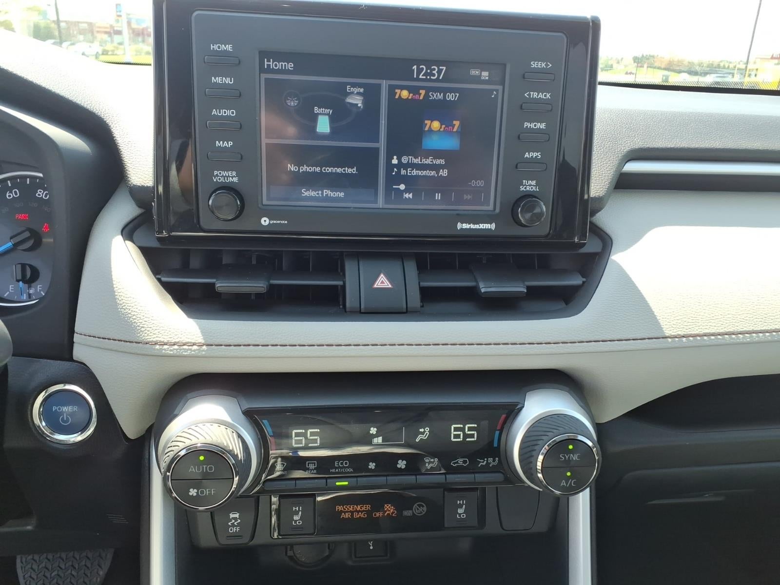 2022 Toyota RAV4 Hybrid XLE