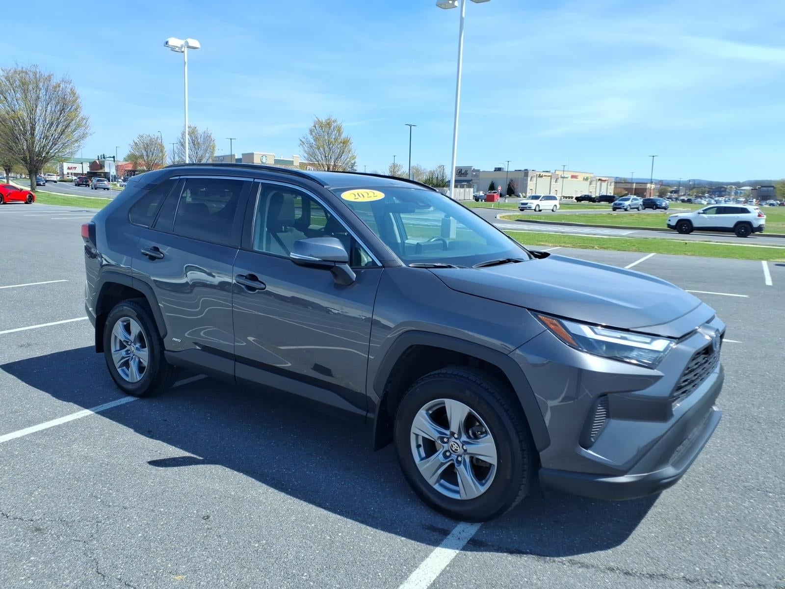 2022 Toyota RAV4 Hybrid XLE