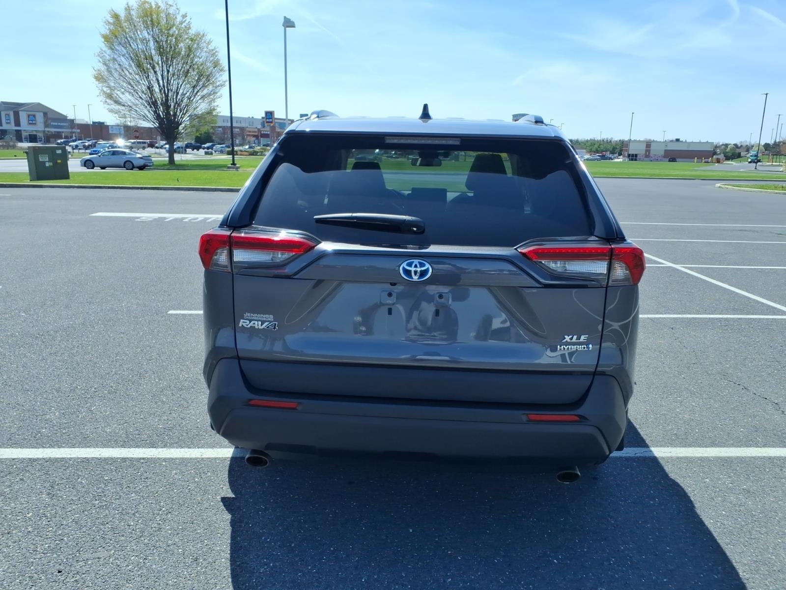 2022 Toyota RAV4 Hybrid XLE