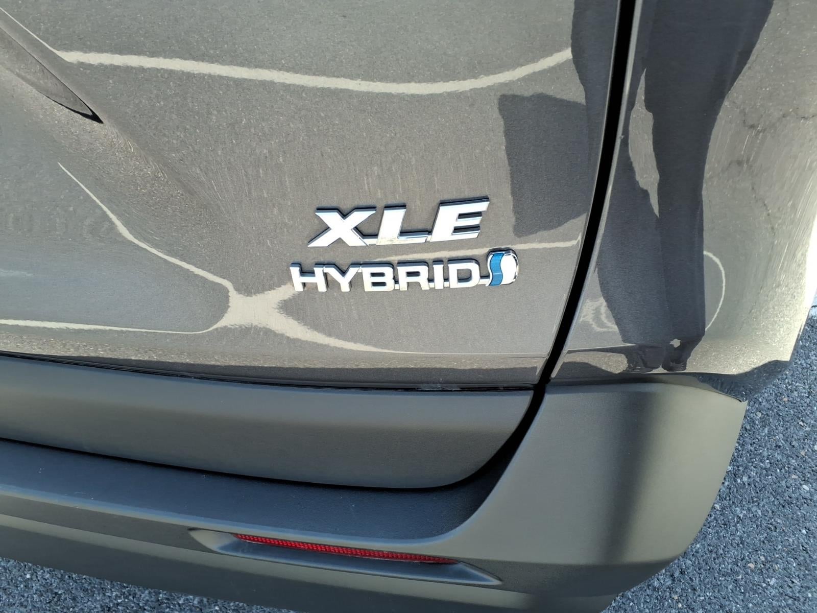 2022 Toyota RAV4 Hybrid XLE