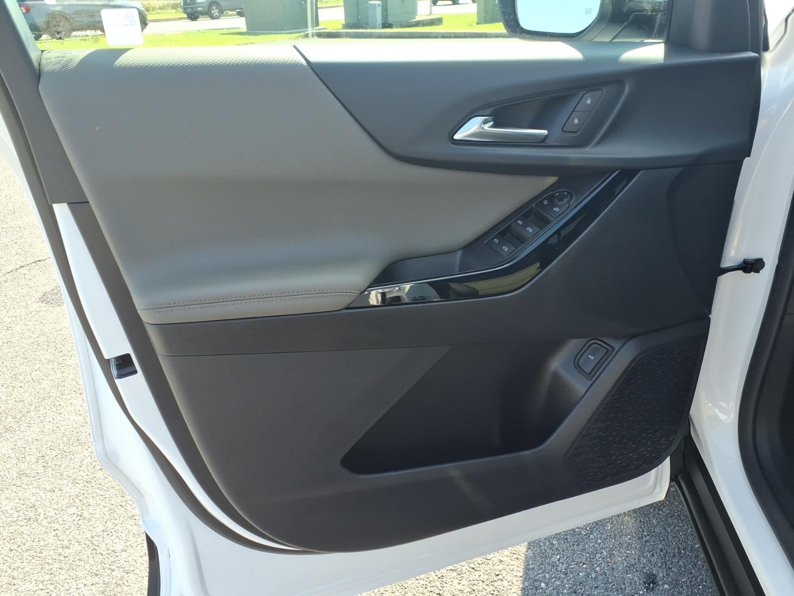 2026 Chevrolet Equinox LT - Photo 19