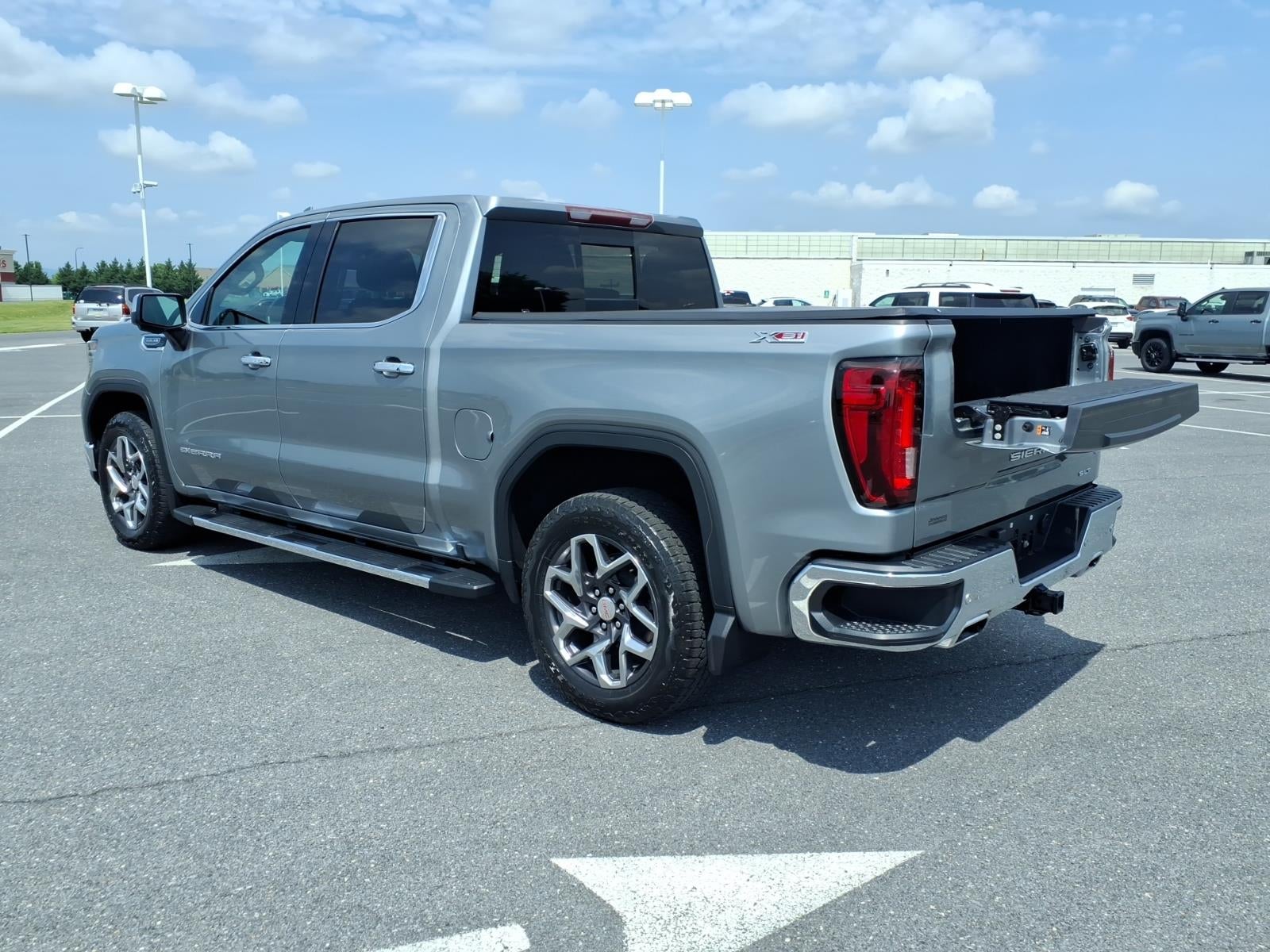2023 GMC Sierra 1500 SLT