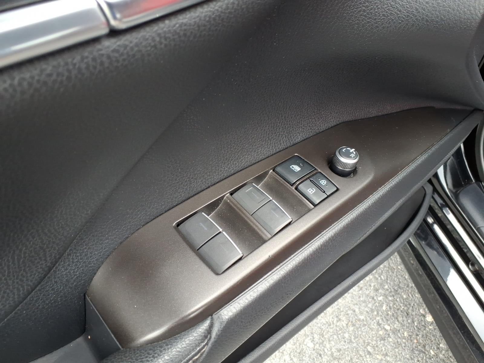2022 Toyota Camry XSE - Photo 19