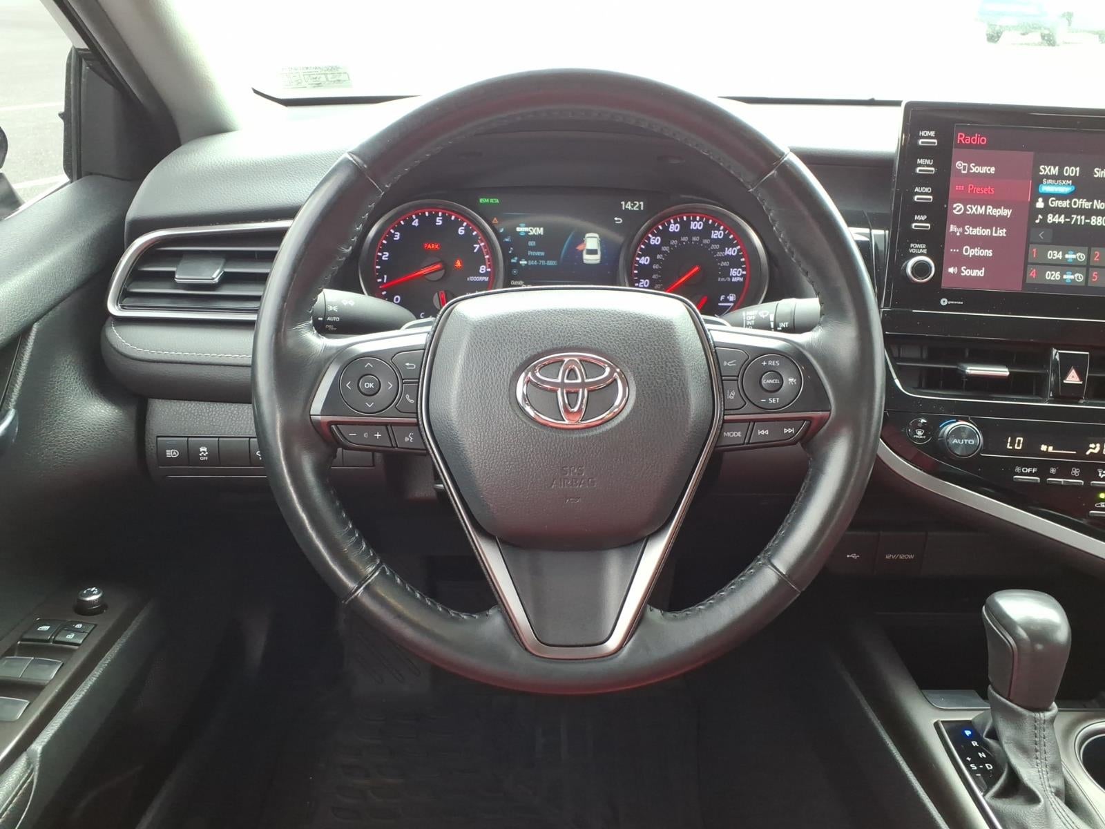 2022 Toyota Camry XSE - Photo 8