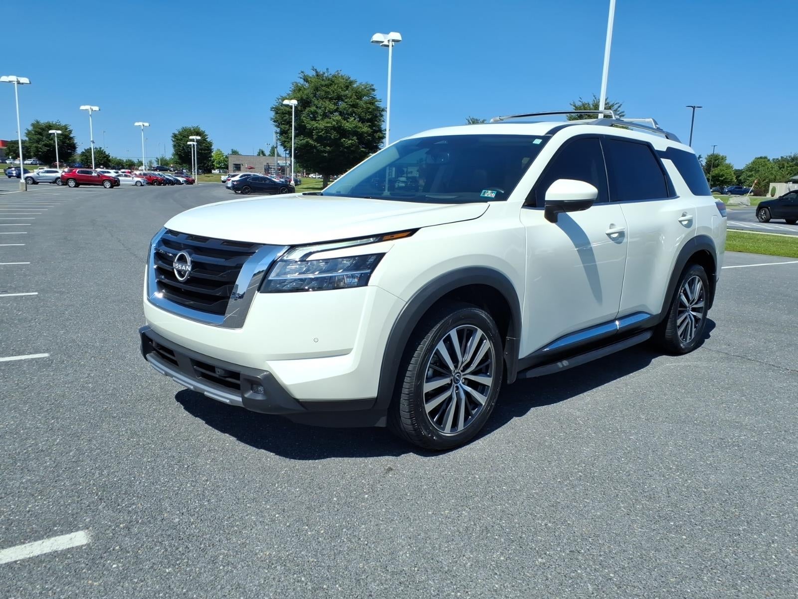 2022 Nissan Pathfinder Platinum 4WD
