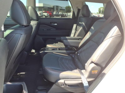 2022 Nissan Pathfinder Platinum 4WD