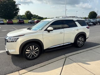 2022 Nissan Pathfinder Platinum 4WD