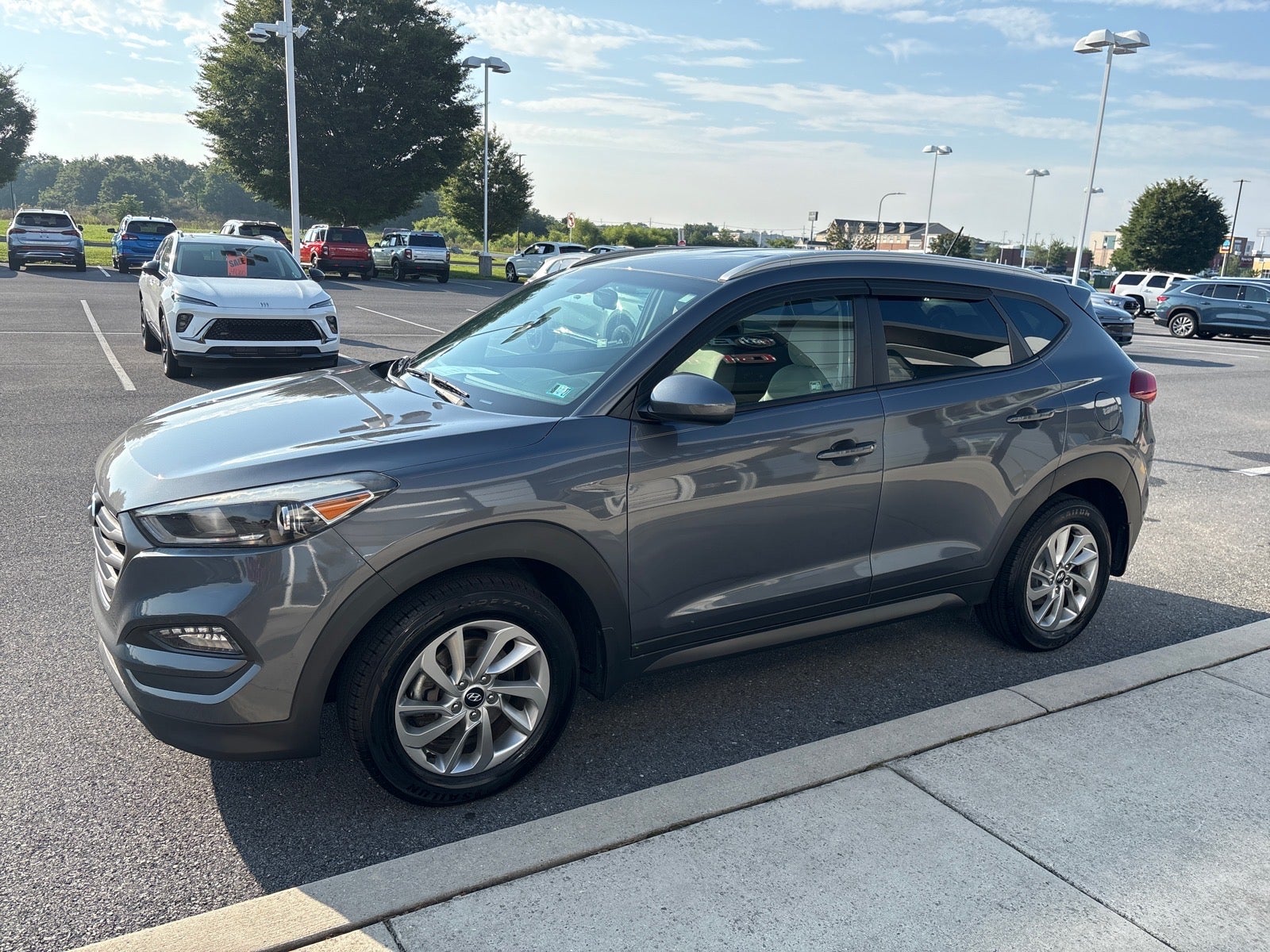2016 Hyundai Tucson SE