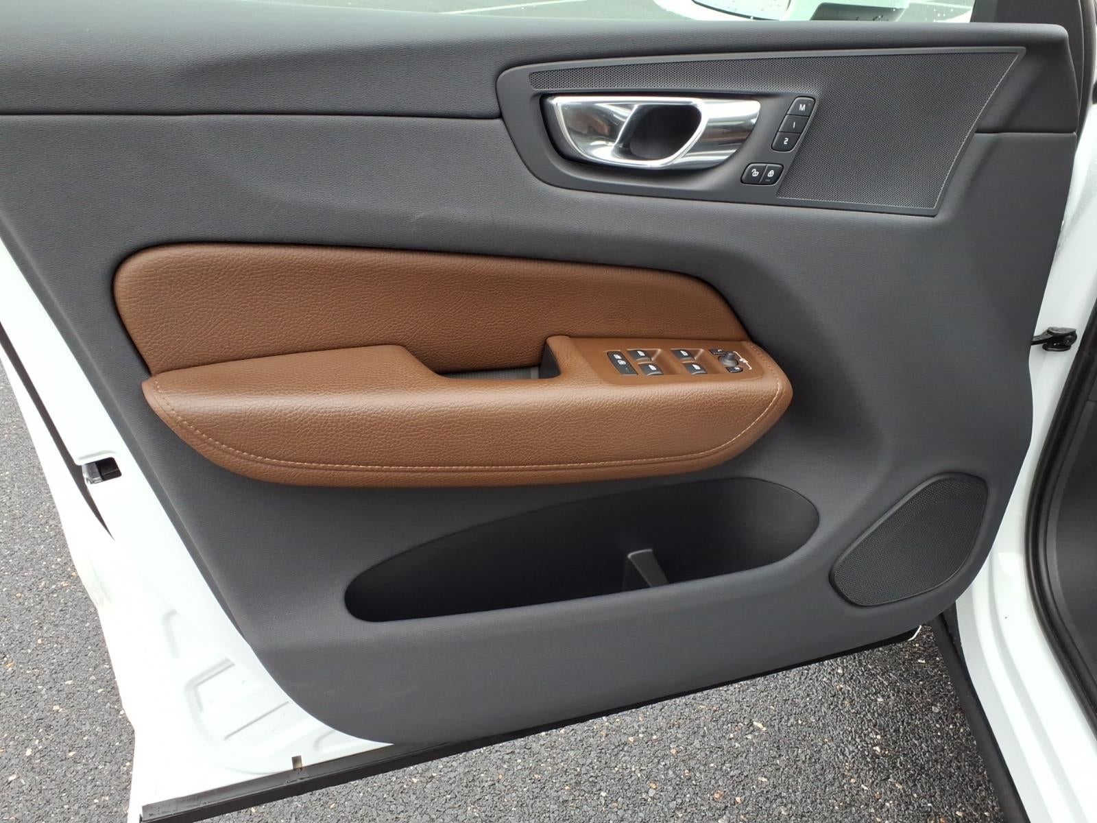 2019 Volvo XC60 Momentum