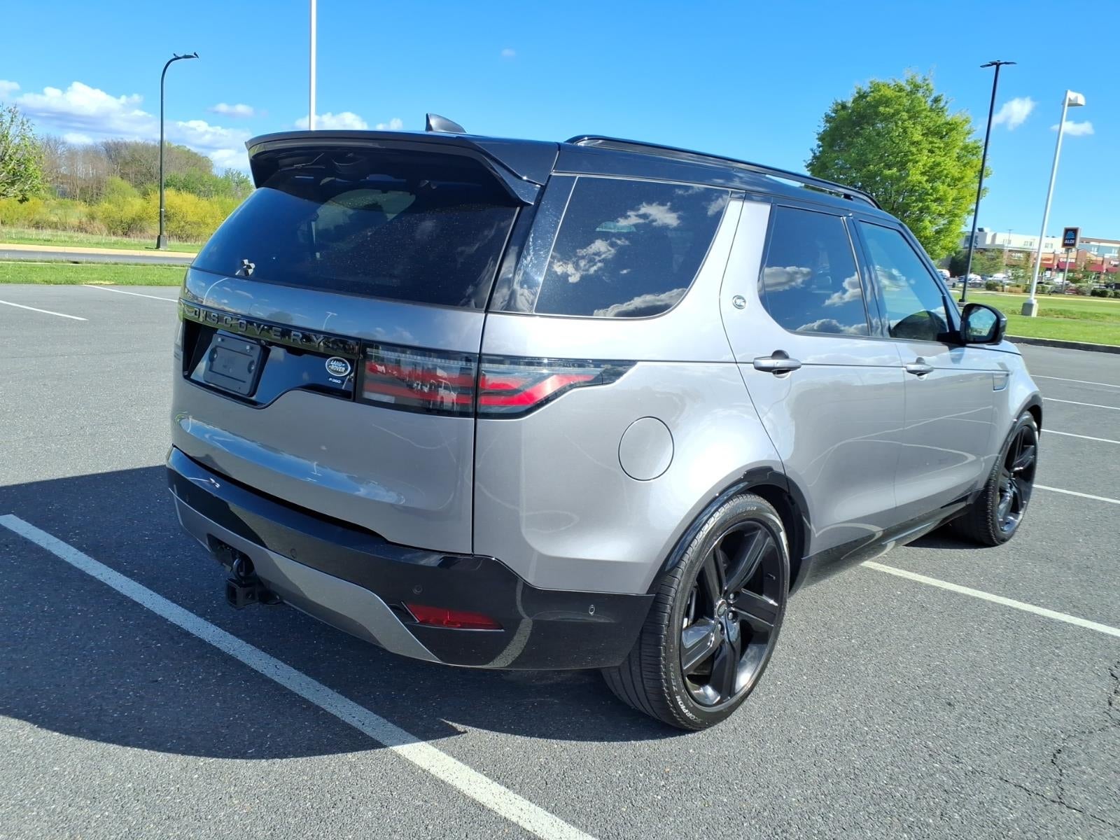 2023 Land Rover Discovery HSE R-Dynamic