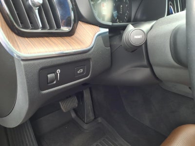 2021 Volvo XC60 T6 Inscription